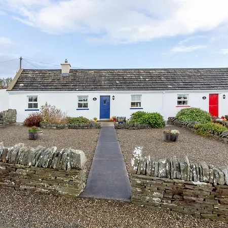 Blue Sky Cottage, Doolin بيت للعطل