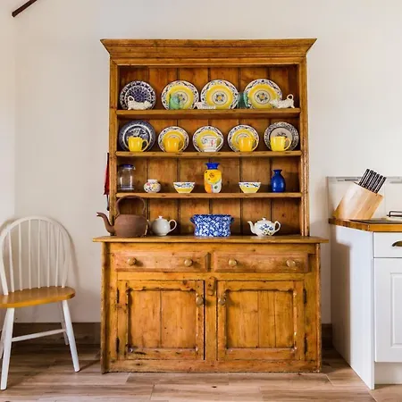 Blue Sky Cottage, Doolin بيت للعطل *