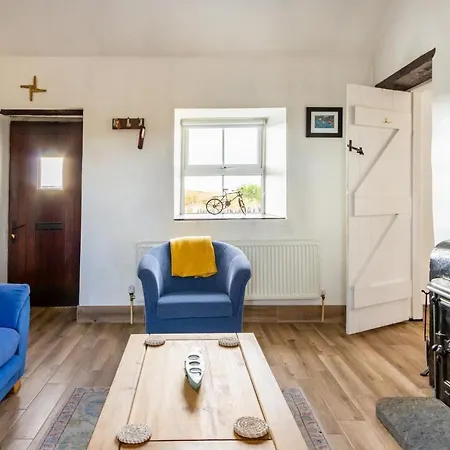 بيت للعطل Blue Sky Cottage, Doolin *