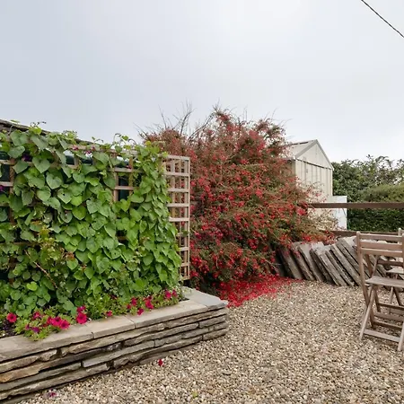 Blue Sky Cottage, Doolin بيت للعطل *