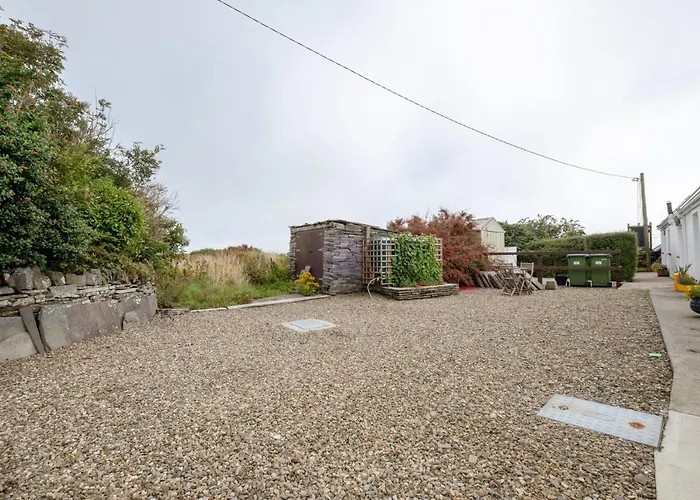 Blue Sky Cottage, Doolin * Carrowauff